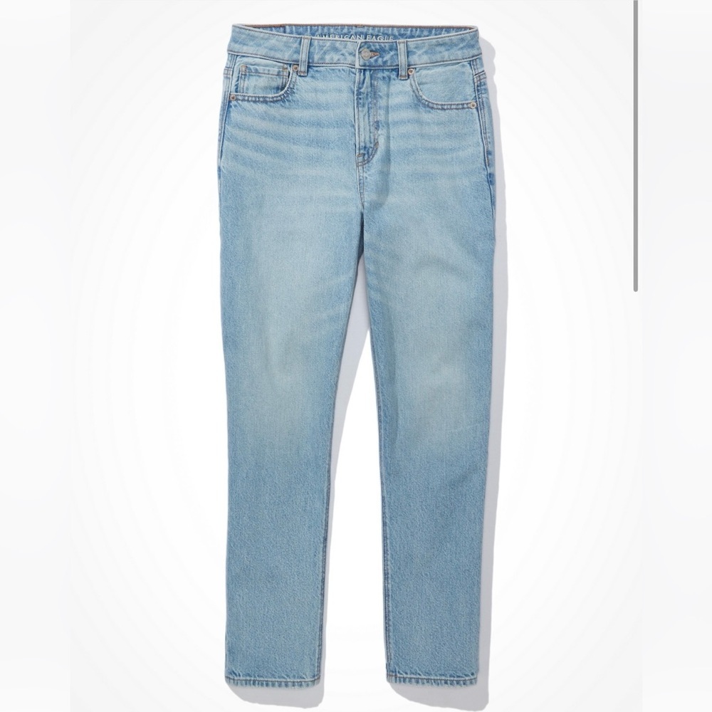 American Eagle Strigid Mom Jeans